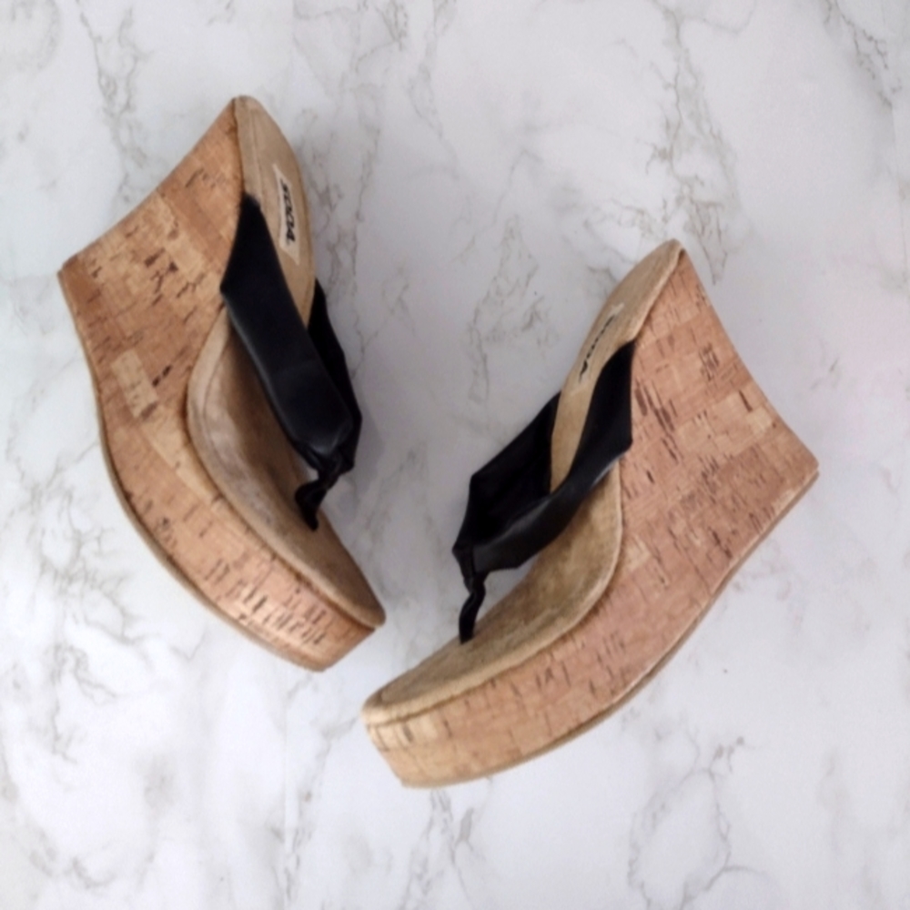 Vintage soda sandals